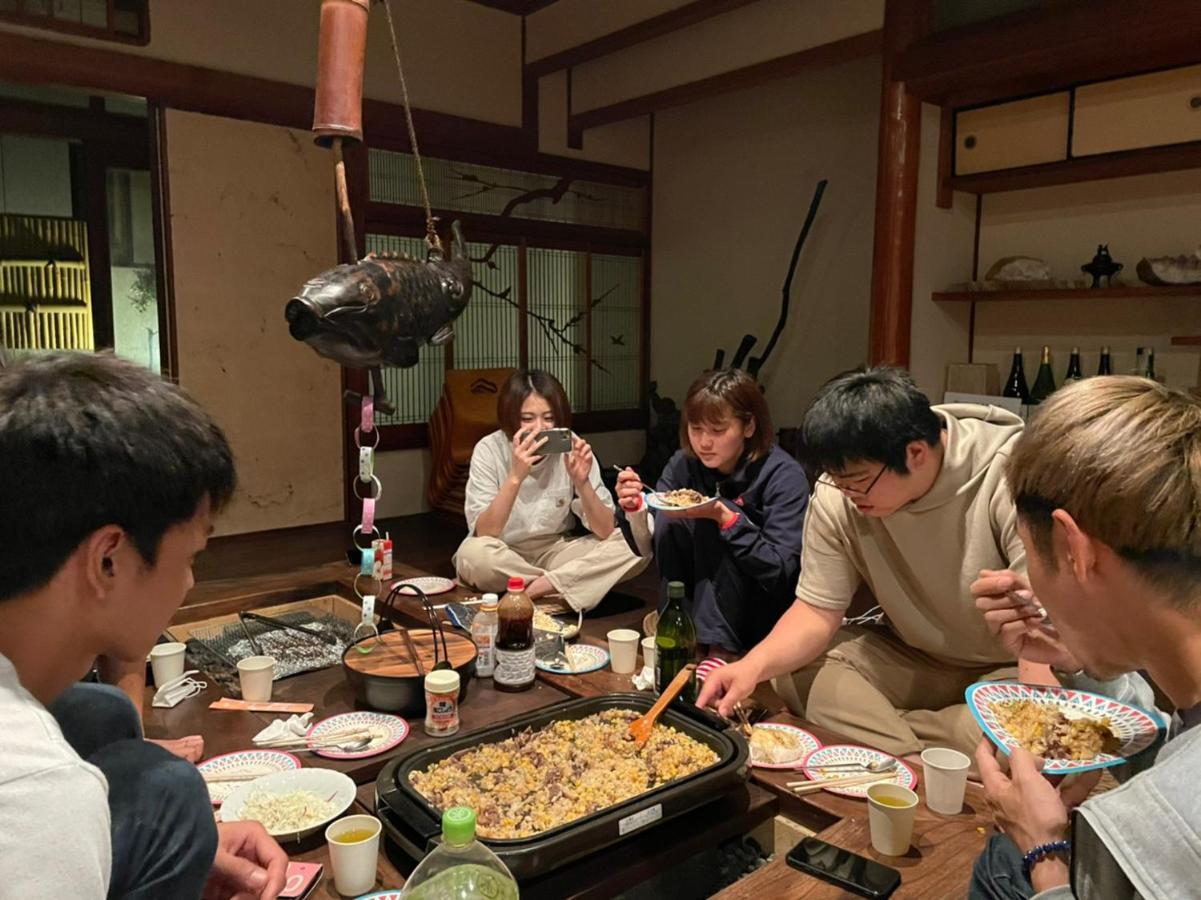 Guesthouse Omoya--全個室--囲炉裏のぬくもりと共にグループの絆を深める古民家宿でゆっくりとした時間を-6名部屋-6名部屋-8名部屋--最大20名-ペット同伴可は一室のみ- Matsuyama  Dış mekan fotoğraf